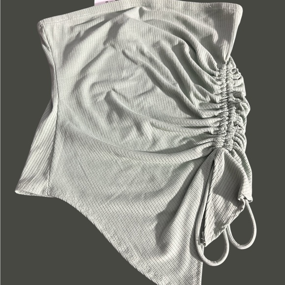 Windsor Side Ruched Asymmetric Tube Top - Medium - Picture 3 of 7